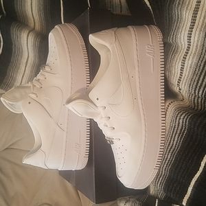 Women's Nike Air Force 1 Sage low - Size: 8.5